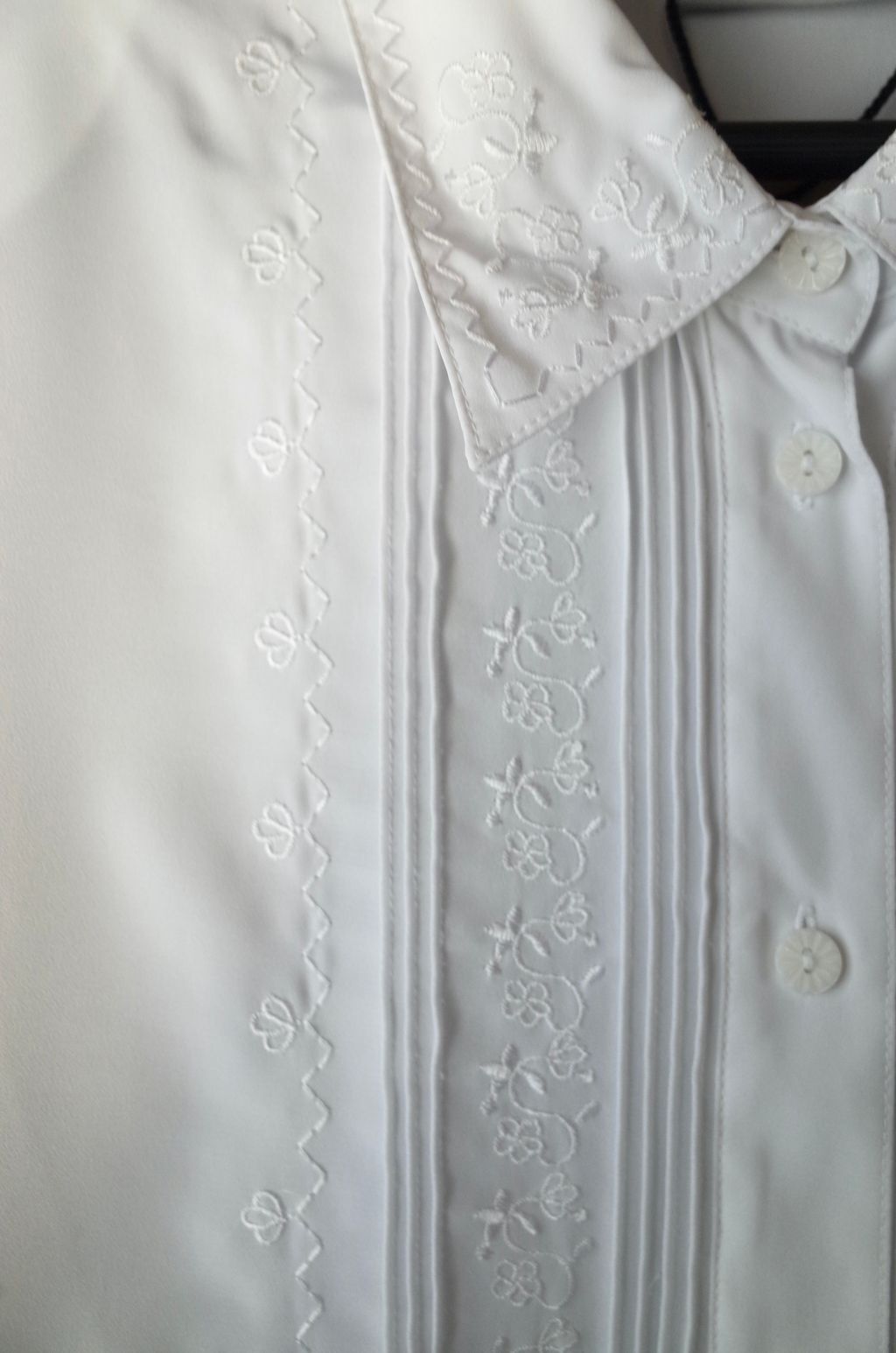 7ECA1922-FE76-42B3-AAA0-866820987422_1_201_a