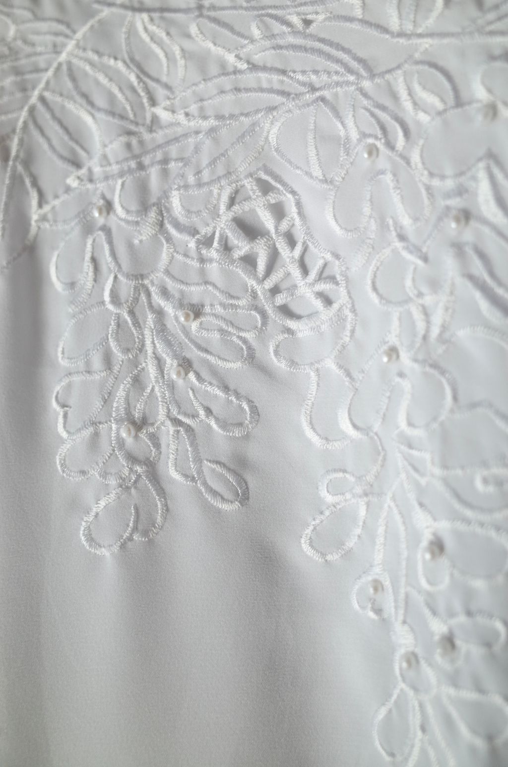 575B5007-282E-445E-B578-2BB76D21AA10_1_201_a