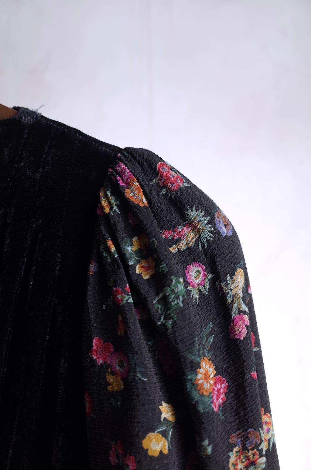 45CEE394-3045-488A-9253-F2BC73E67EE2_1_201_a