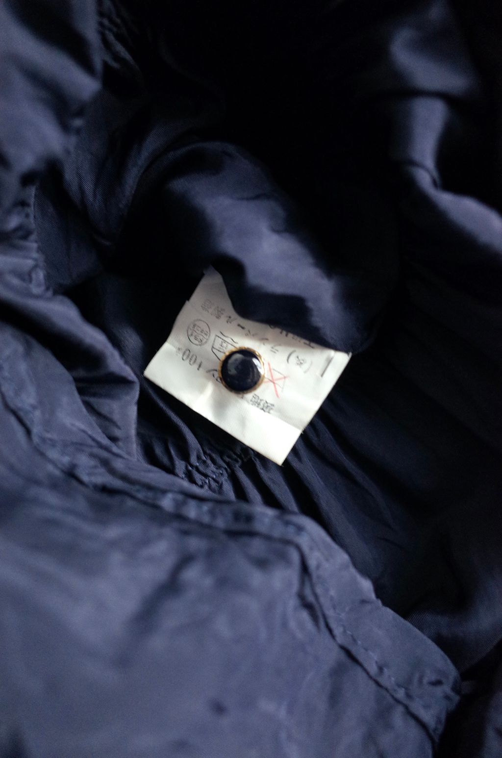 2450EA32-B0E4-49F9-8BA0-50D19E279C1D_1_201_a