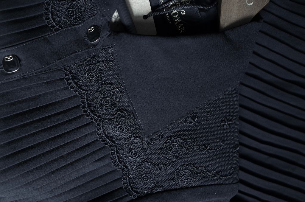 33D9AB33-C18D-4703-83B0-853D51462629_1_201_a