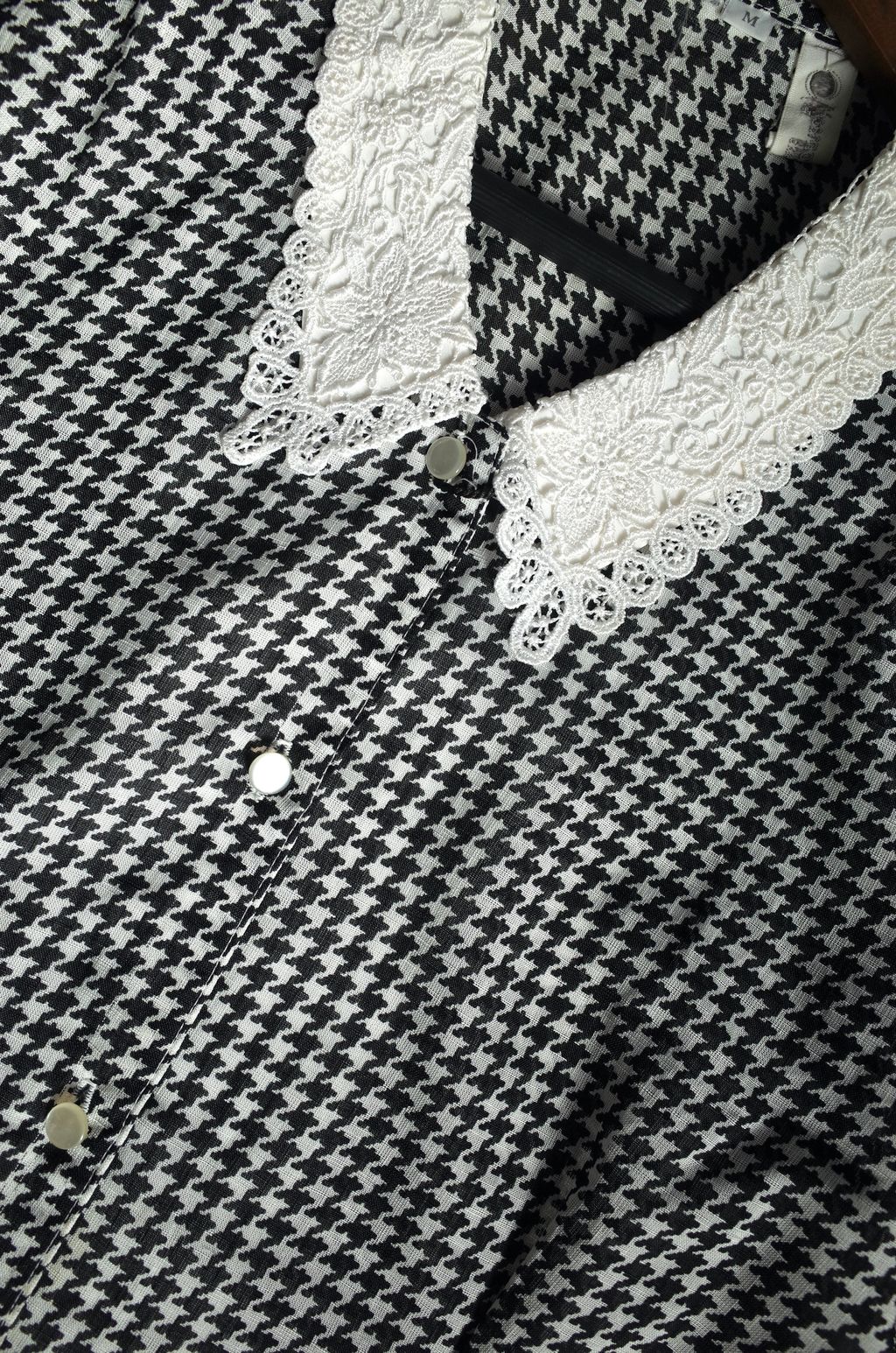 19523C95-CA9D-4B09-A502-7FA83A4A8A3C_1_201_a