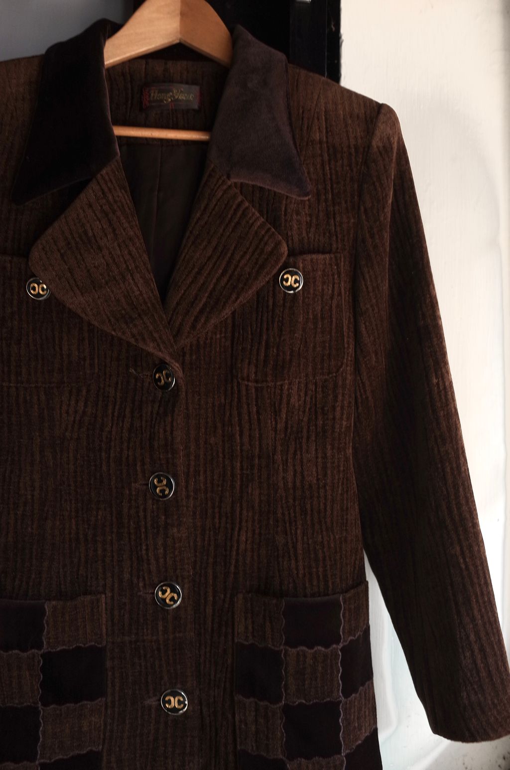 2A83D215-09A8-4768-8A57-31562A573D3C_1_201_a