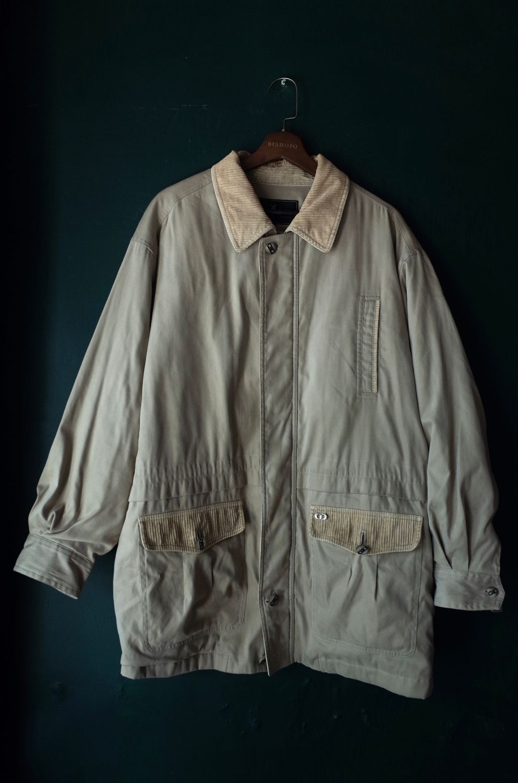 2012C271-DCF9-447C-83DA-30F5275F2DE4_1_201_a