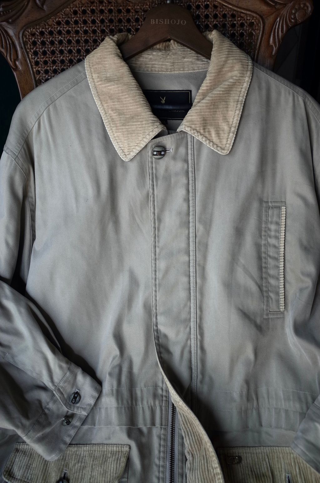 58B83B31-7E13-4018-982F-8C9CDC479C18_1_201_a