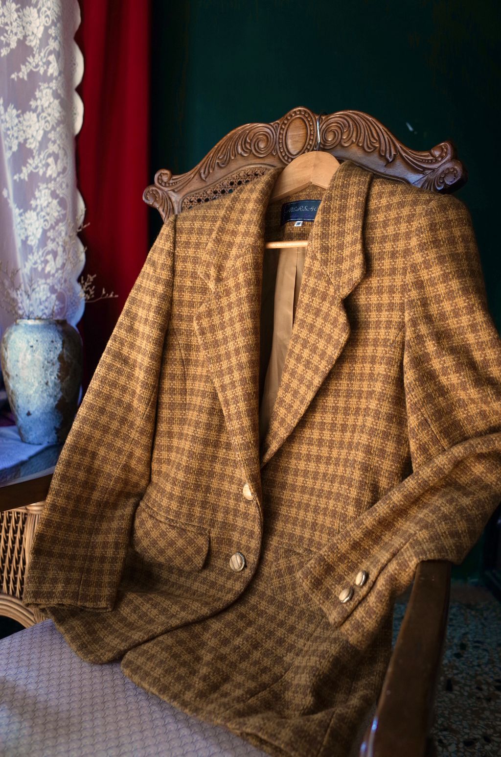 8A391C7F-375C-437E-A0BE-374791176F0F_1_201_a