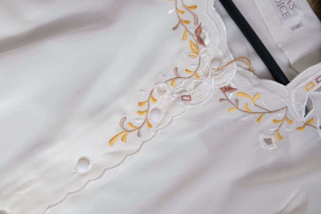 1F31B9B7-1A80-4AA2-9928-BD984B2BF53D_1_201_a