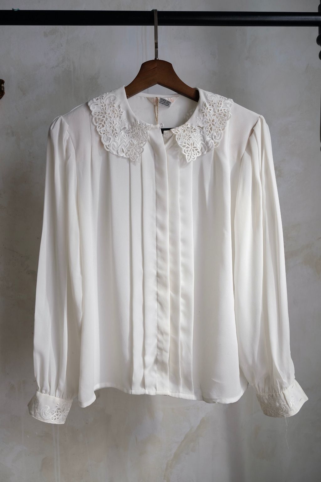 533DBC48-30F9-4DE4-965A-B66AA9C7F90F_1_201_a