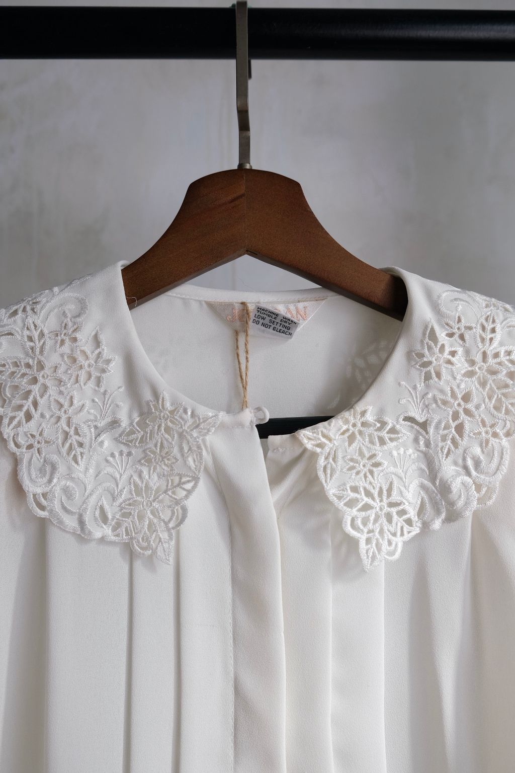 63024266-9E72-4DA4-81E2-998878FB14A0_1_201_a