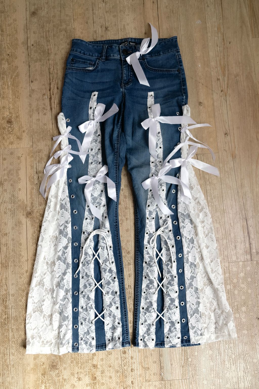 55073DDD-308F-4080-ABFA-E5673FBA8A2E_1_201_a