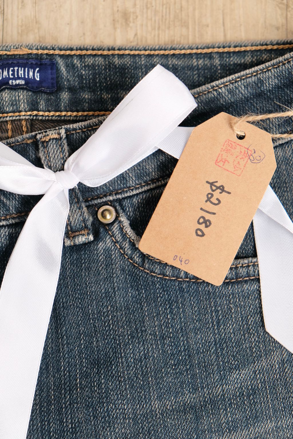 AABAF9E3-A622-4BD5-AF1F-23243FC499C0_1_201_a