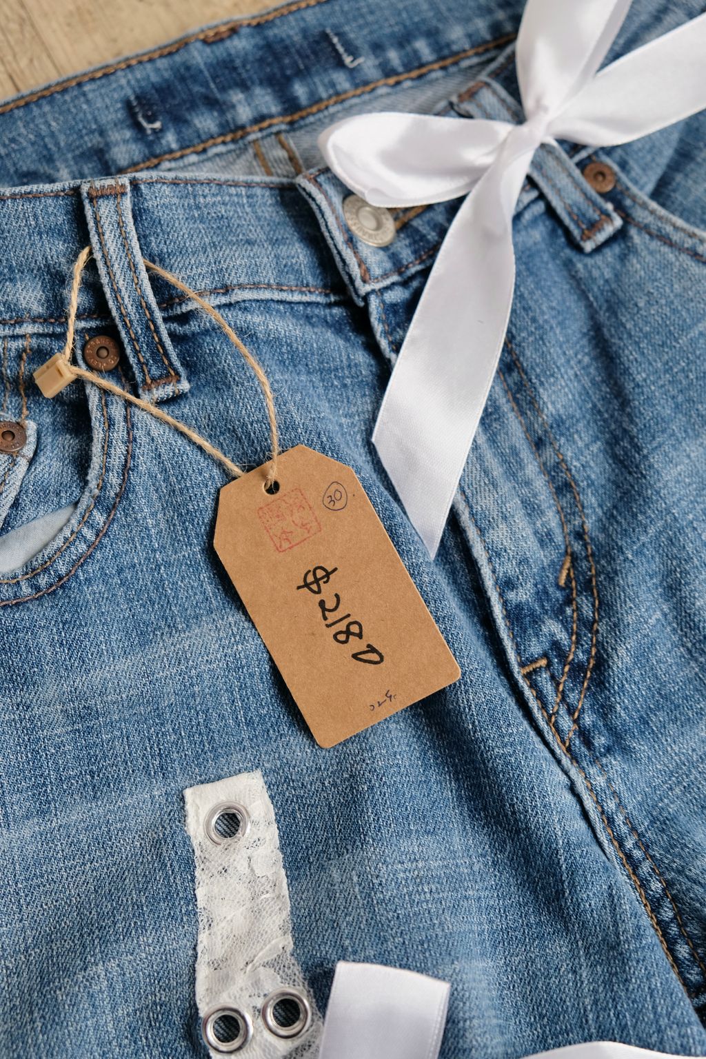 974F2C8B-8239-4C7D-8952-292948301565_1_201_a