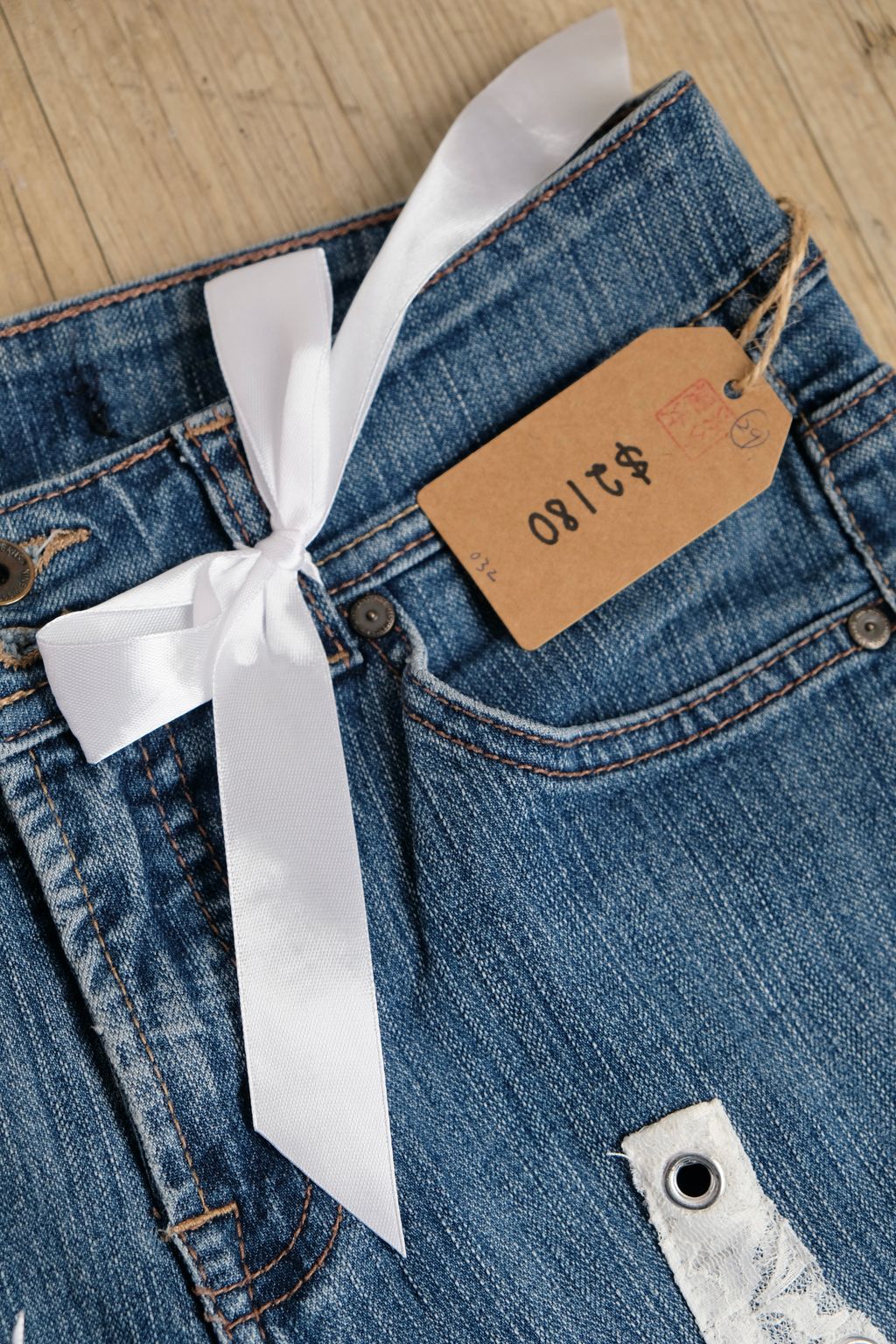 D74B2673-4003-4100-AEC3-437BB266D61F_1_201_a