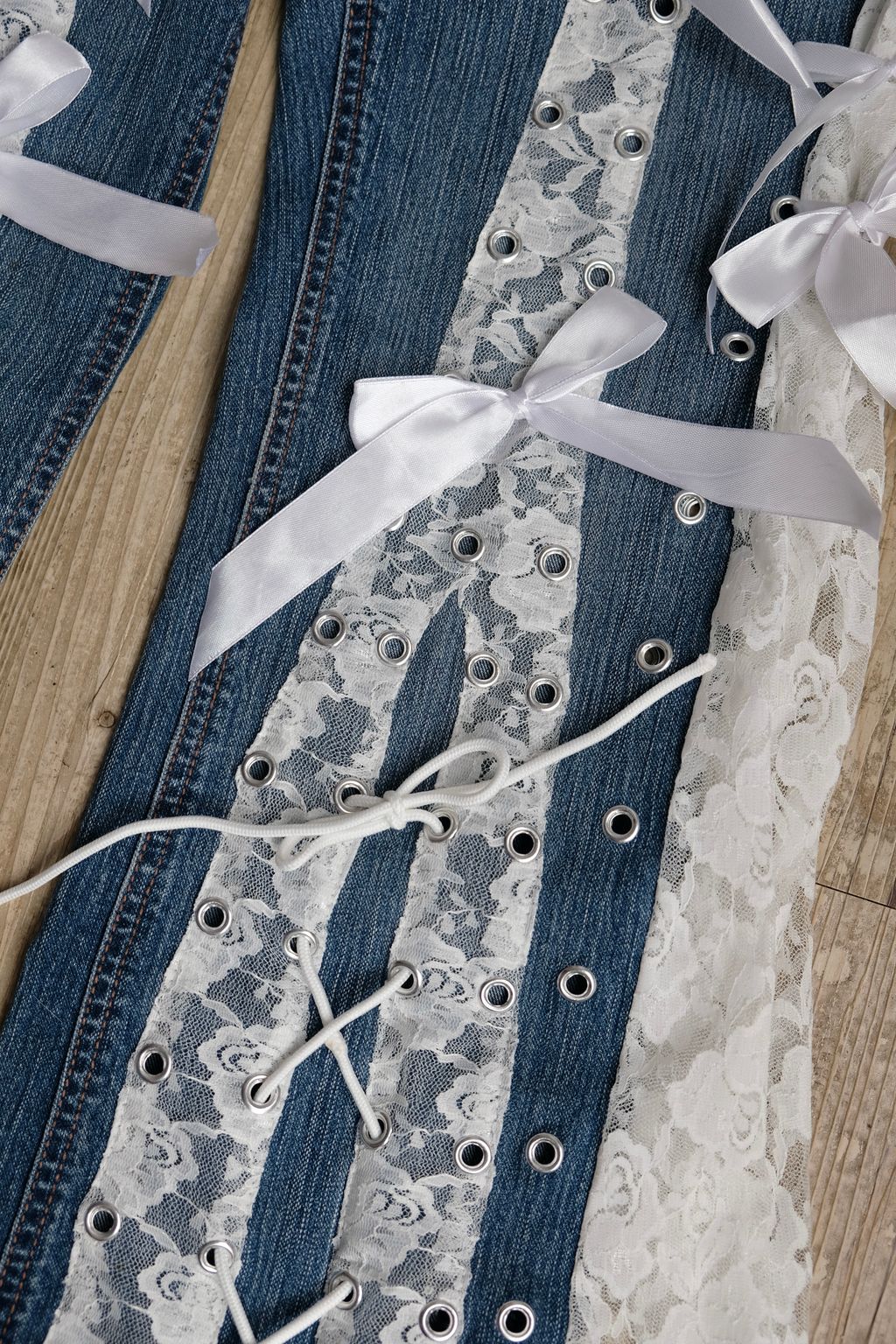 EE034A45-8333-4912-89B6-1130AE77421F_1_201_a