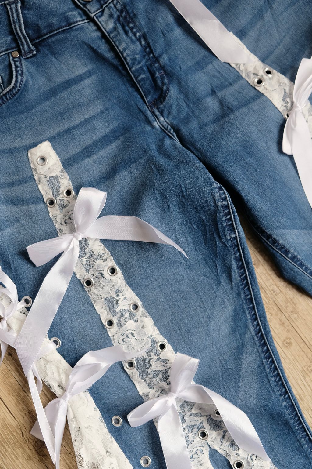 5164CFB6-7700-4263-B1E0-663D88B6C920_1_201_a