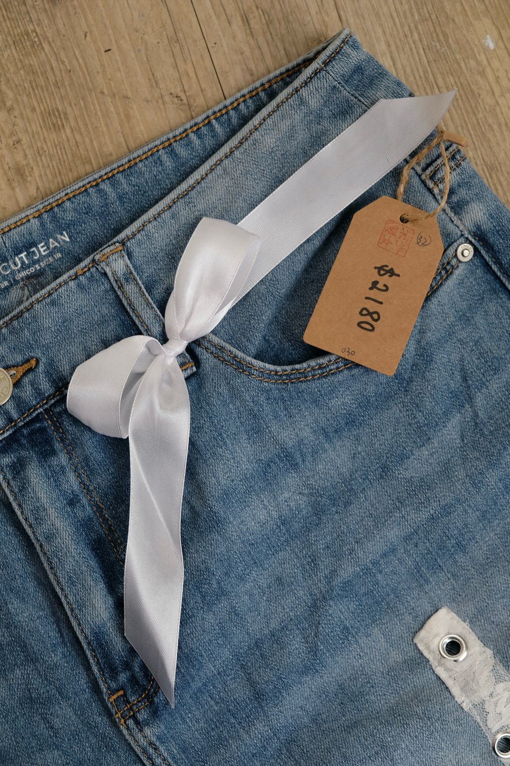 814BC250-1C19-405F-92B1-3C6D4A6C06C6_1_201_a