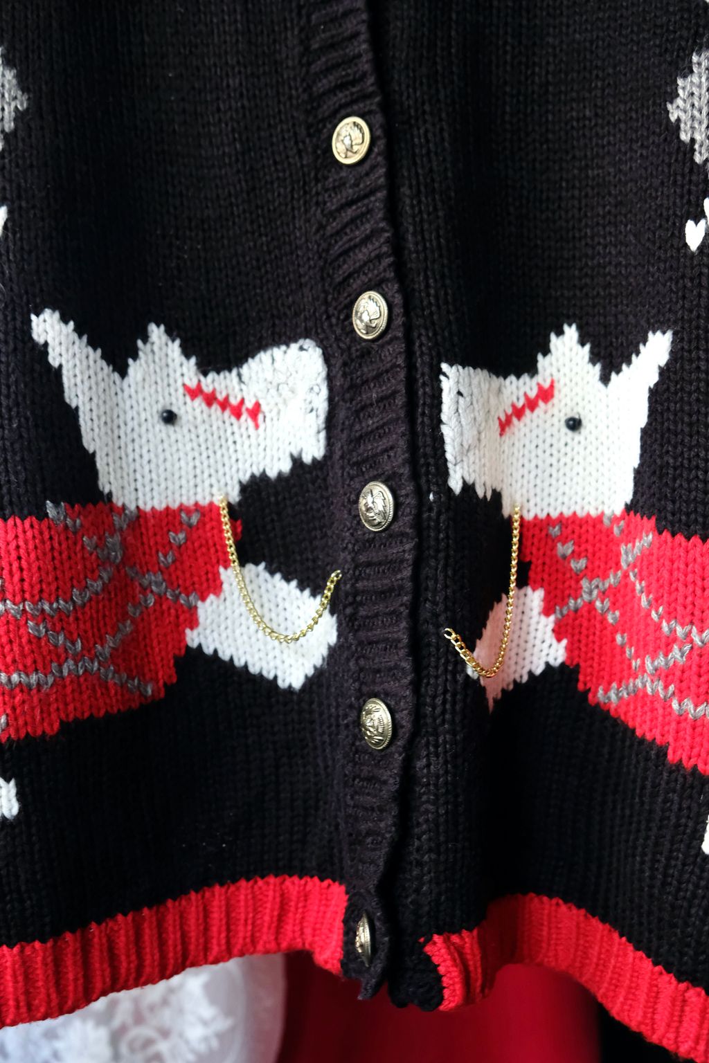 1176ABBF-F999-45F1-9FE5-FC589CD7640C_1_201_a