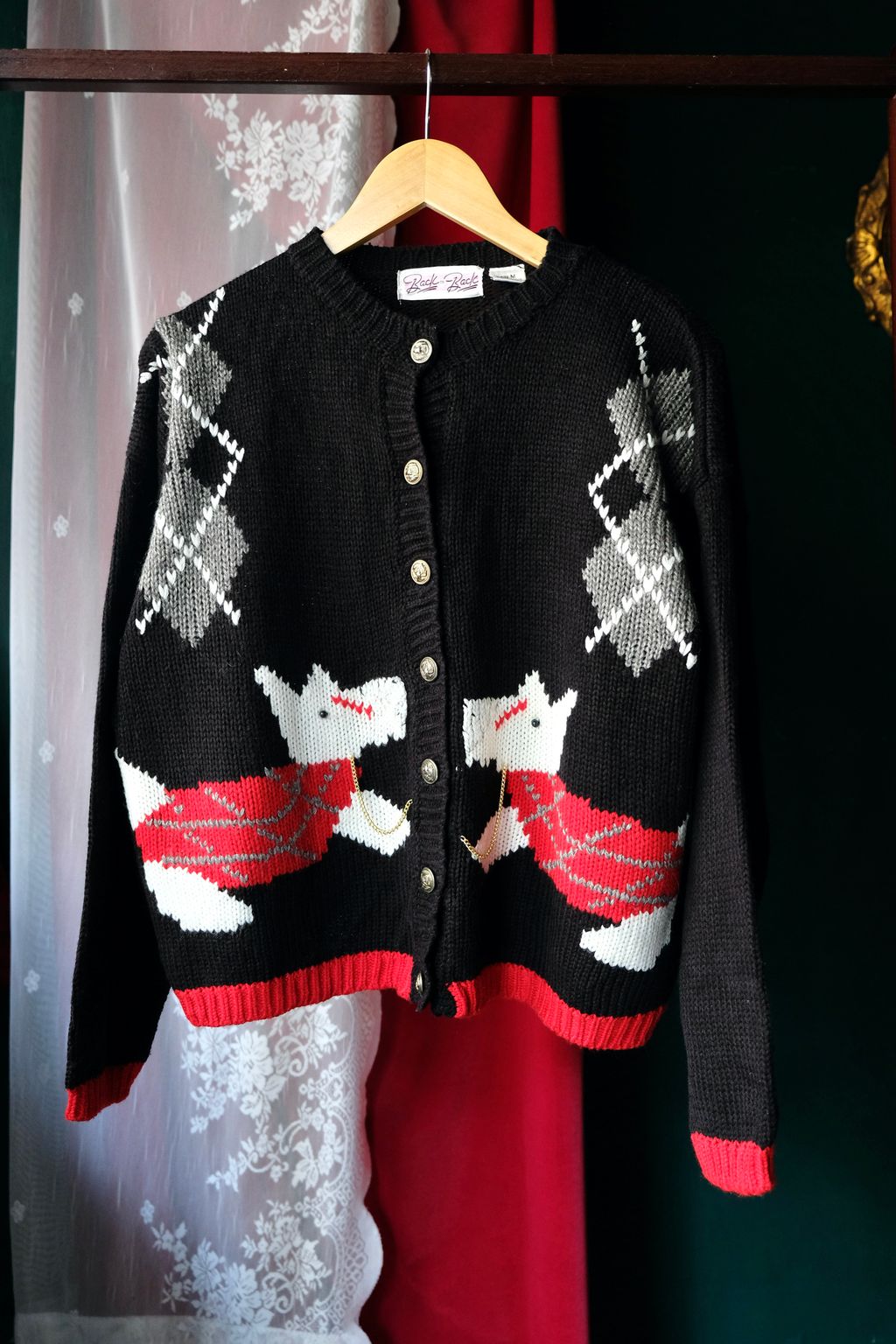 7B2F1692-560D-44B2-B0A1-ED808B827746_1_201_a