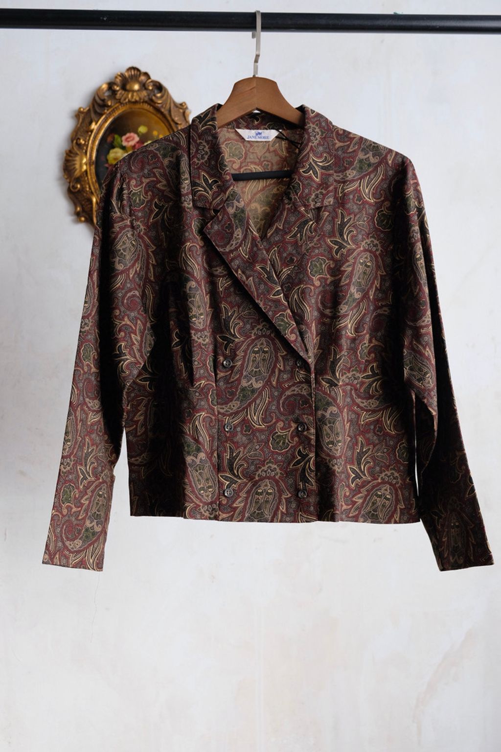 B5AF30EC-7BFF-4E25-8108-6B176EEE2A79_1_105_c