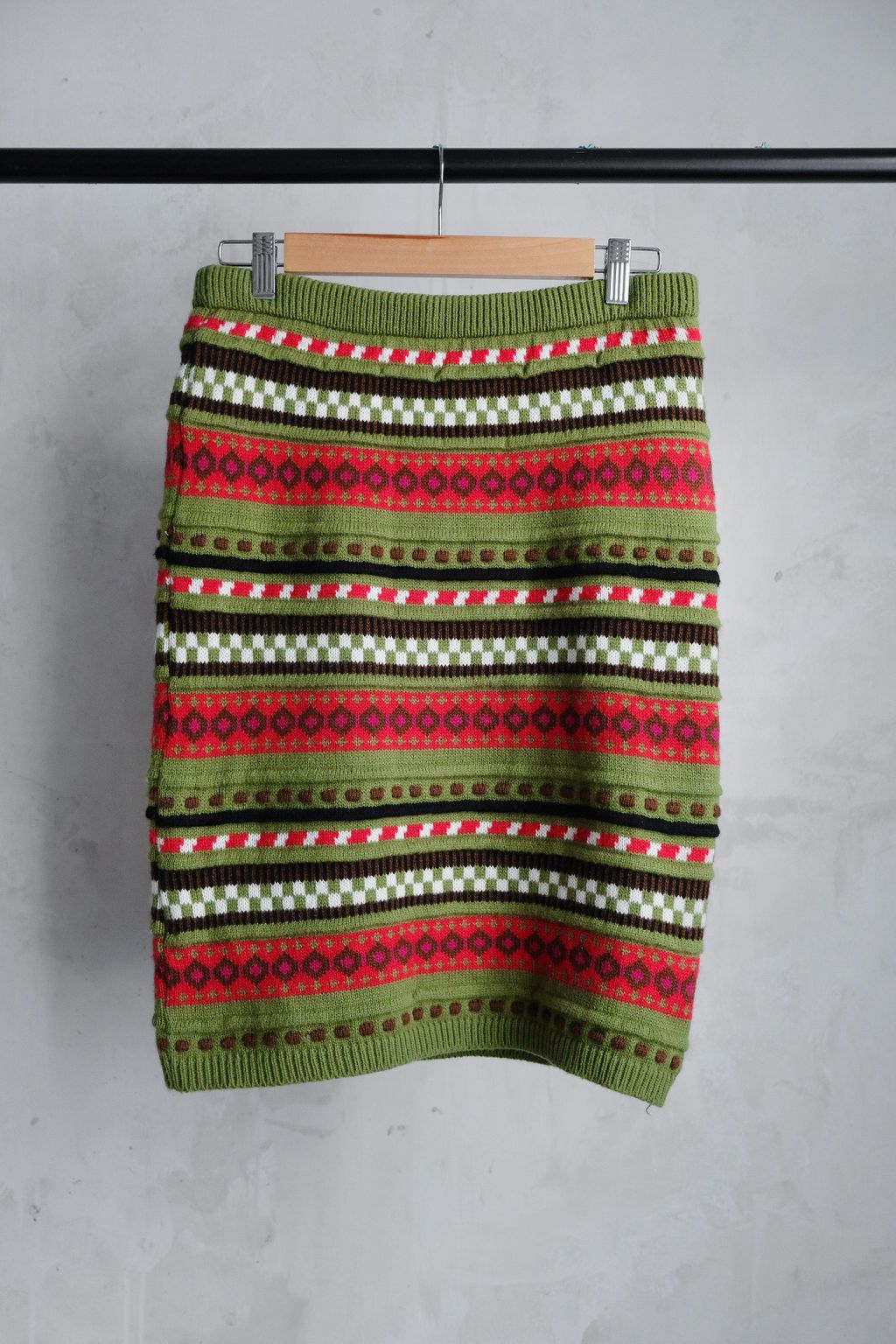 C42E4378-0AE0-4849-BA56-23C7826CAD04_1_201_a