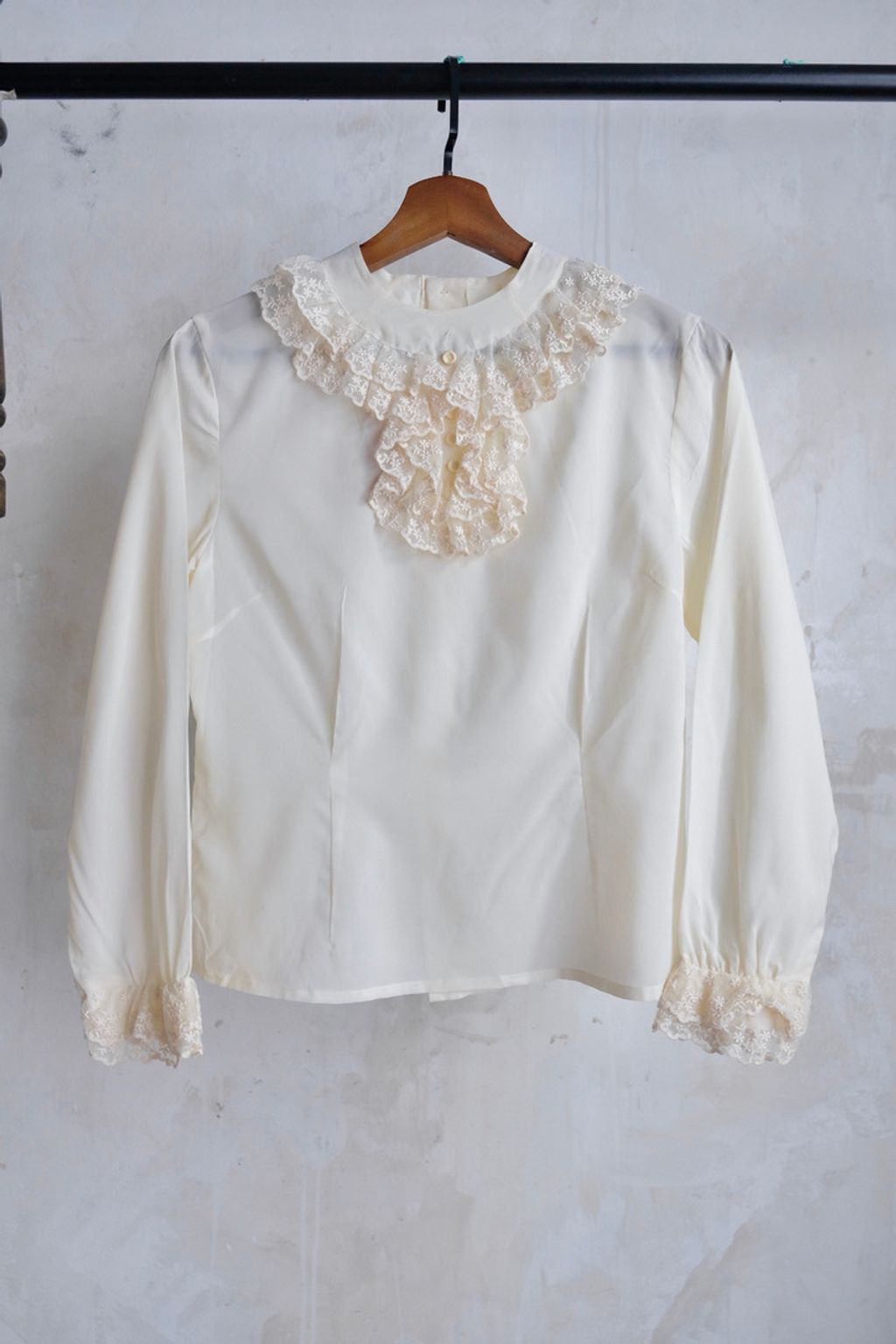 8704BA9B-C242-4EF3-9A6D-B115619397F9_1_105_c