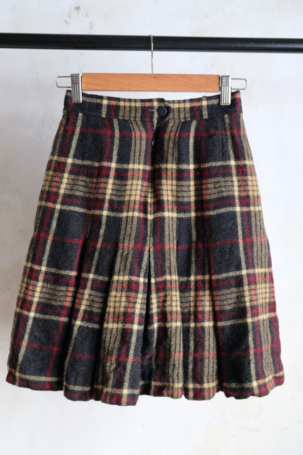 E5CBBA14-C14C-4BFB-AF06-37FA1200DEEB_1_105_c