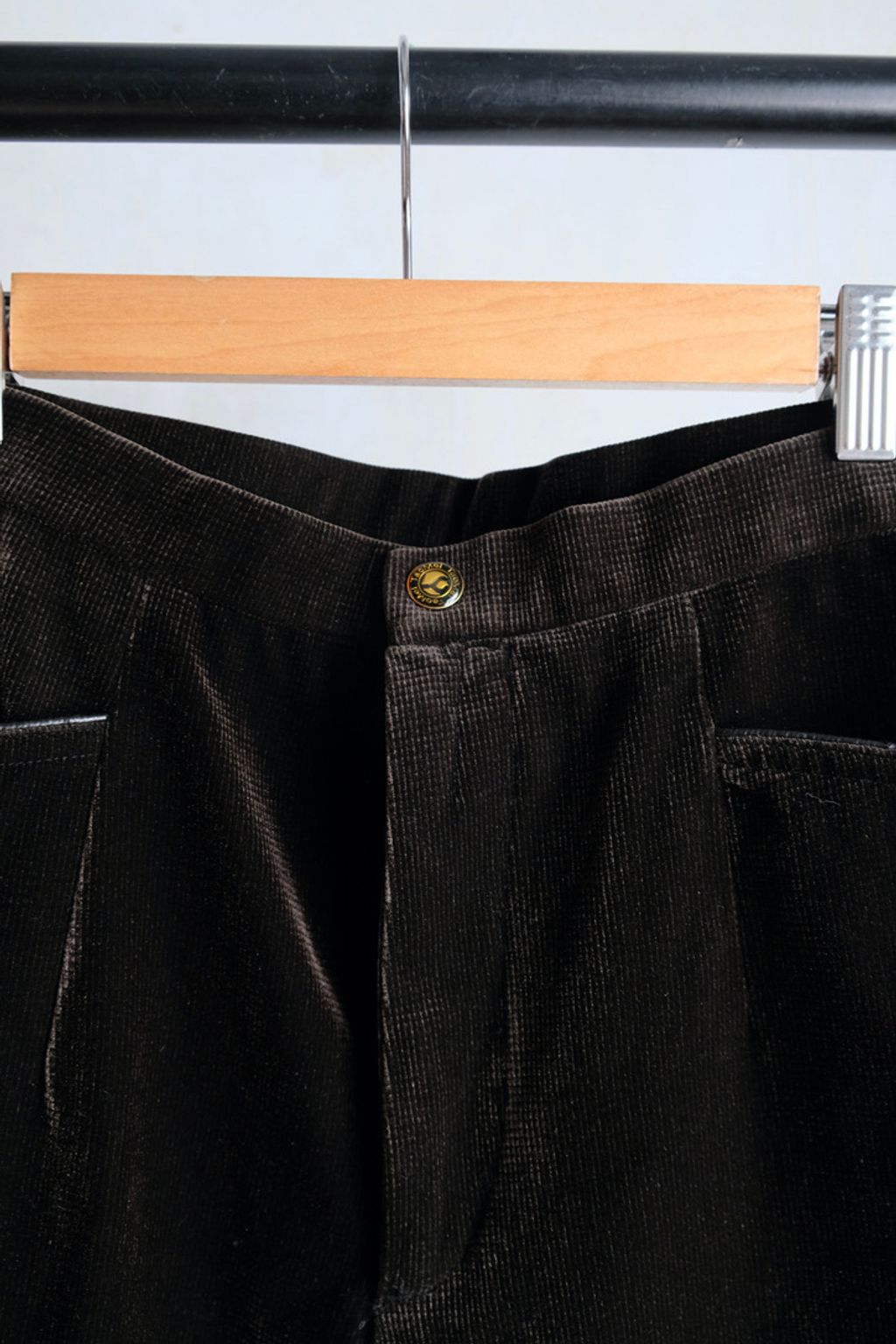 8ECA3E52-EC8E-451A-8AD1-97ED8B90EE11_1_105_c