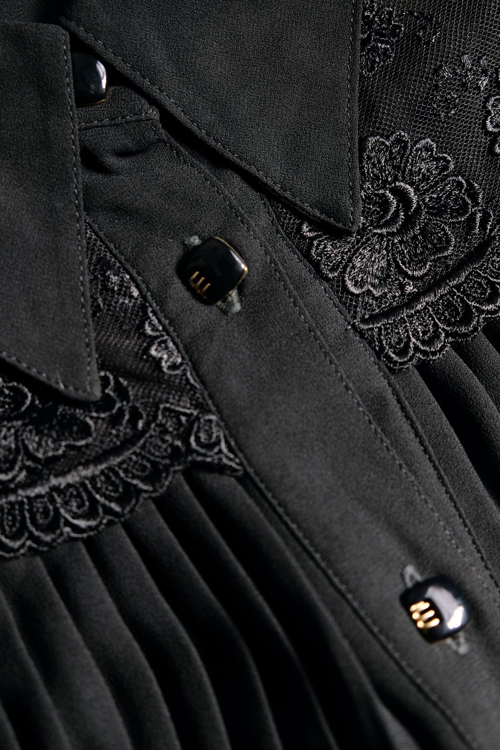 041C3D23-4F85-4679-91EB-3EB02C9D1A30_1_201_a