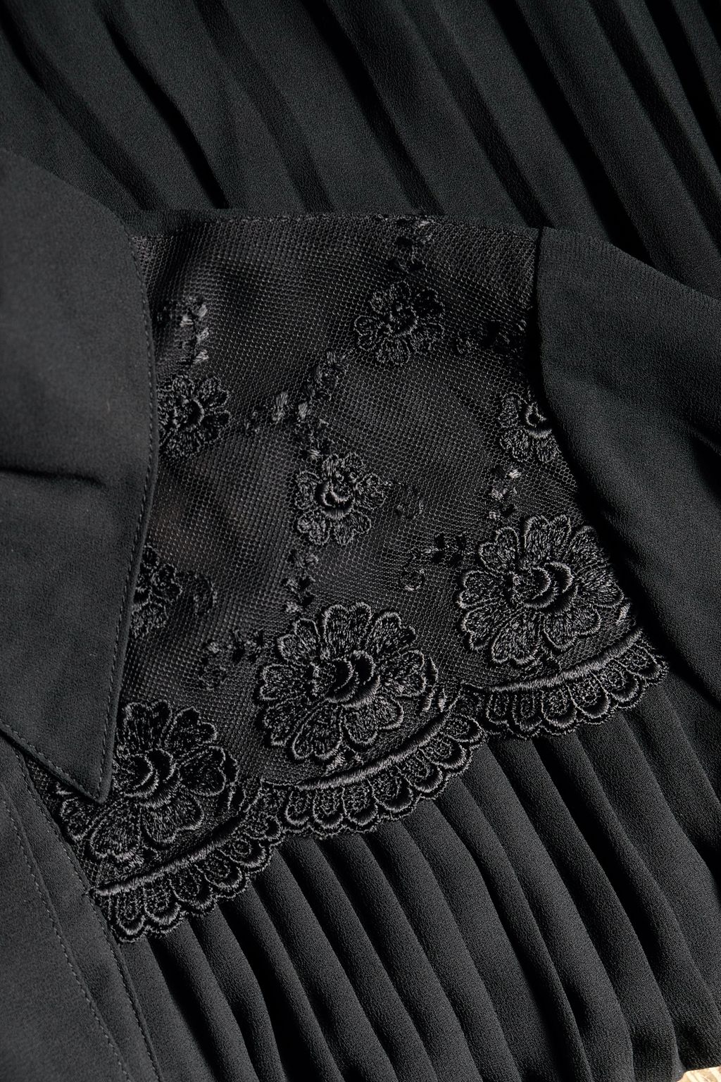 A95F7206-1DA6-4981-814F-4850AA480D6F_1_201_a