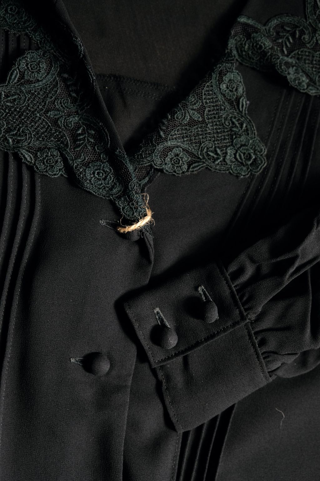 46A2D743-D7B6-41FC-8532-6AD84016E8A5_1_201_a