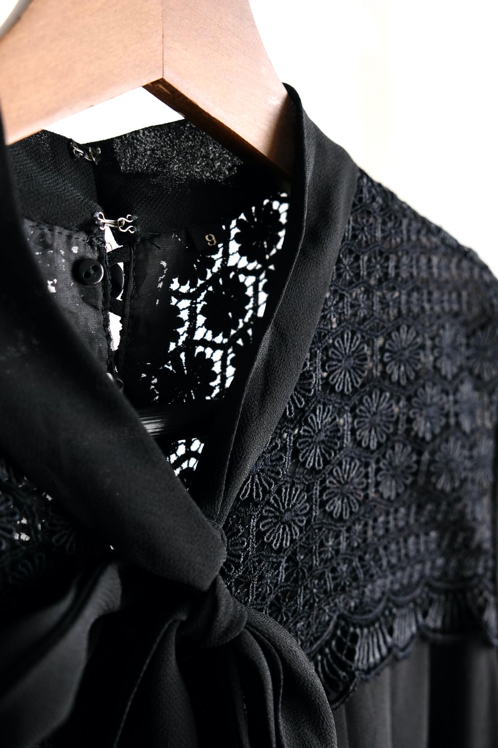 47D70D98-4454-46F2-9EB8-179151074812_1_201_a