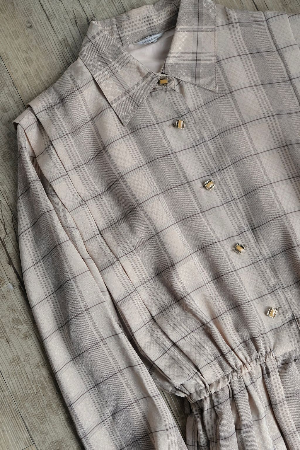 CB1937BB-94A5-42CD-A821-AA08FEC5D759_1_201_a