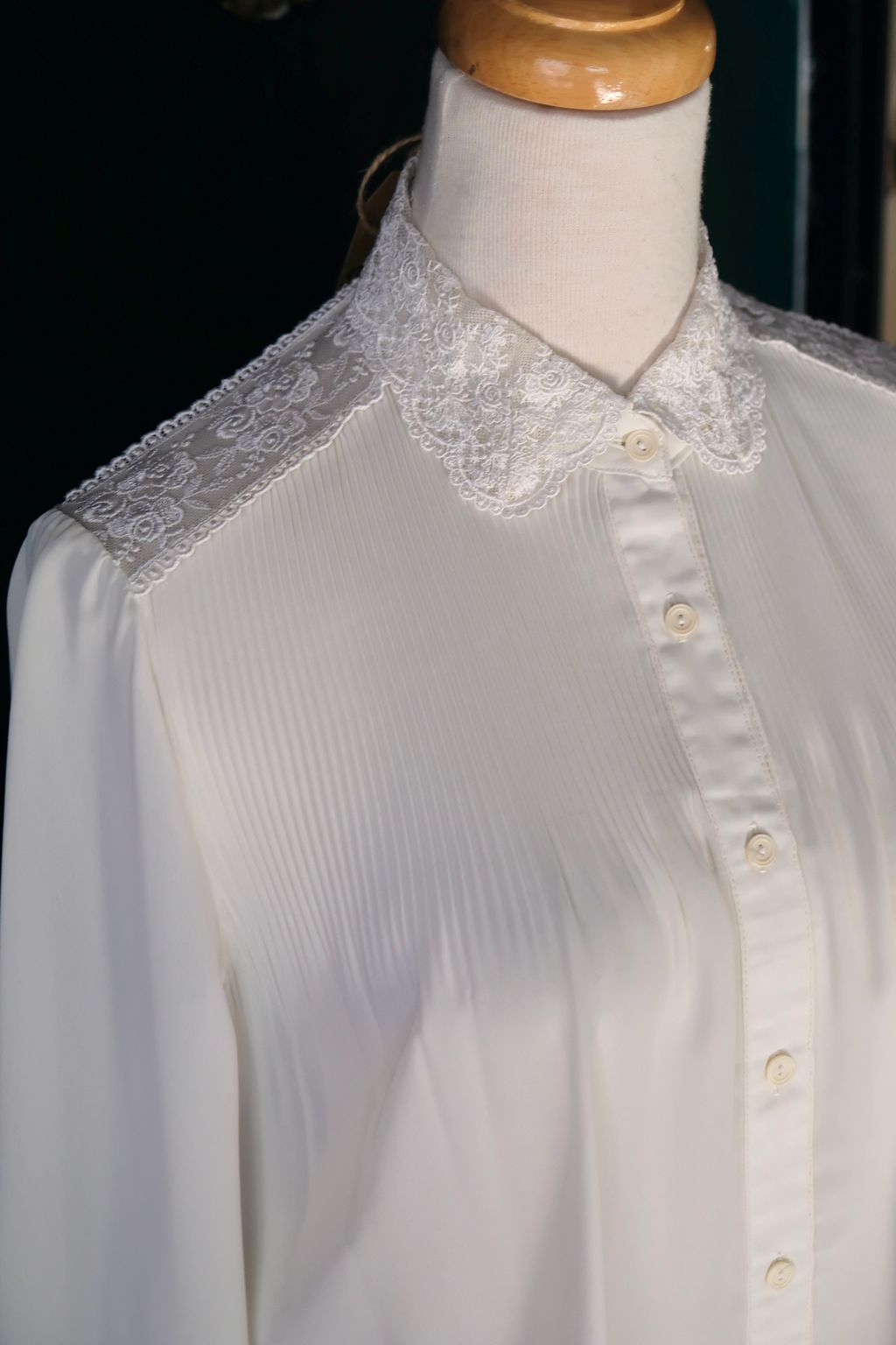 53A0F703-7B26-4E5A-9CAB-9CDC15B9EC6E_1_201_a