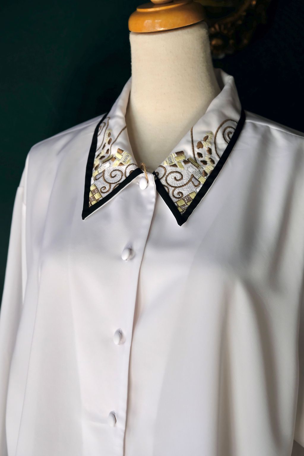 32224B60-479F-49D1-8EDD-43BE856417F2_1_201_a