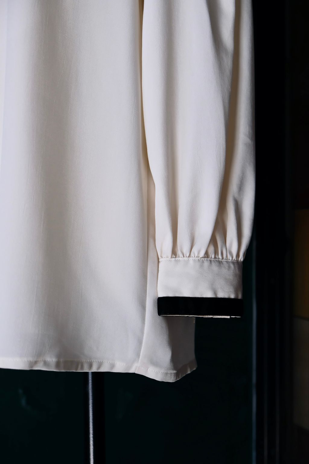 9136B382-C34A-42E3-93C7-39B9DB37D6DA_1_201_a