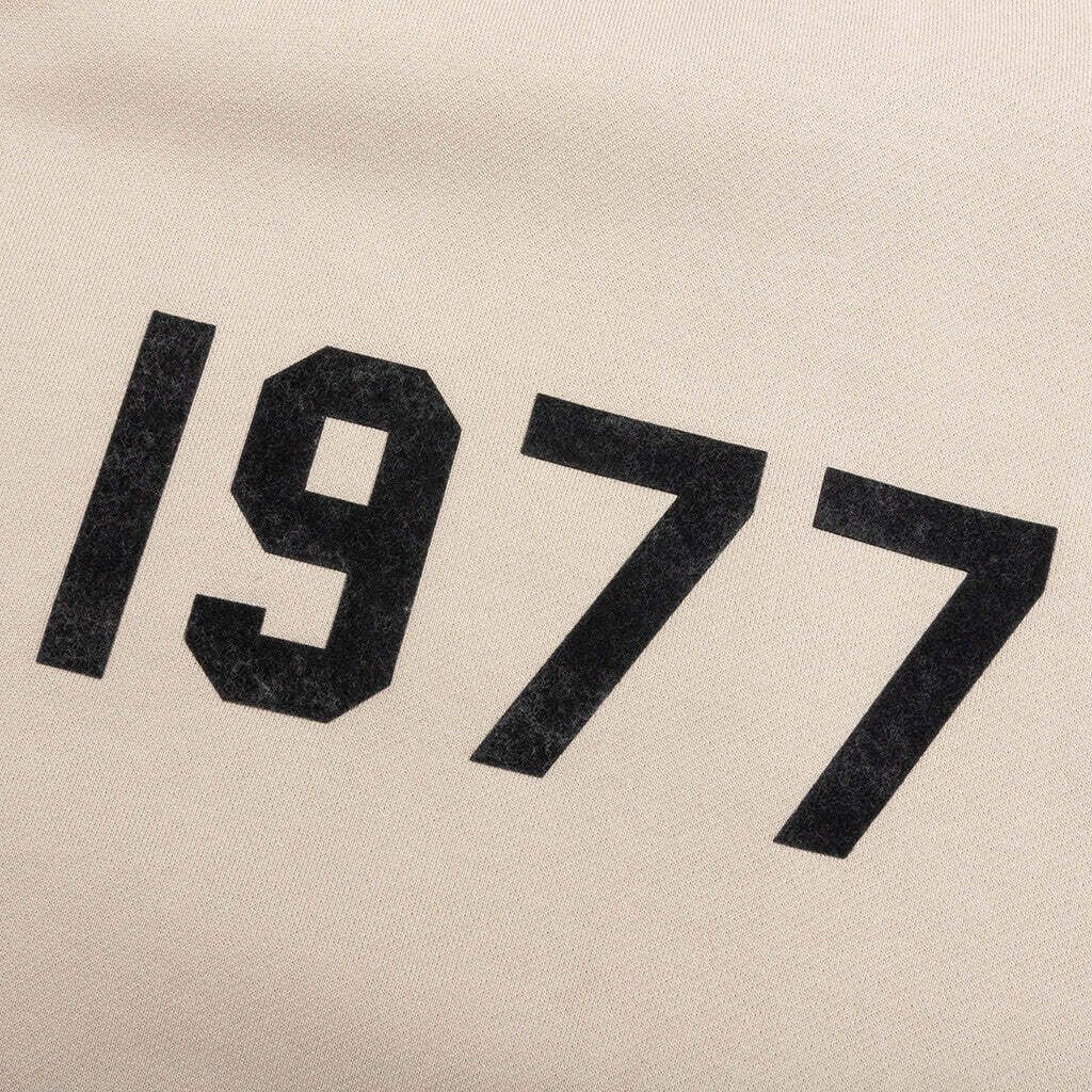 Essentials WHEAT '1977' Sweatshirt-192BT212041F