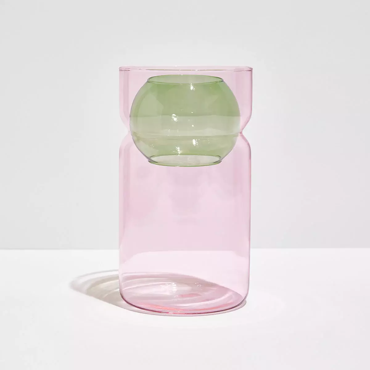 BALANCE_VASE_PINK_GREEN_fbdab88c-2754-4974-832f-7e28f5f0fae3_3000x