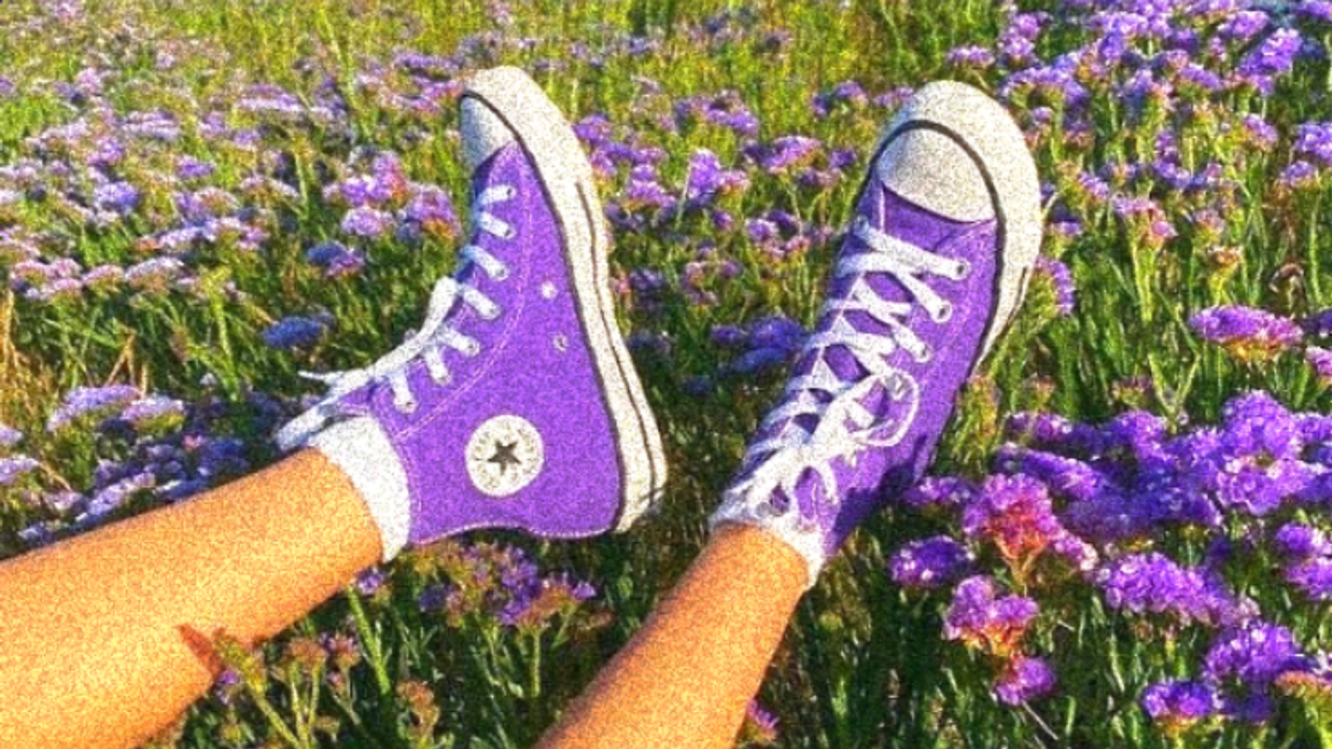 Untied Kickers | GET COLORFUL