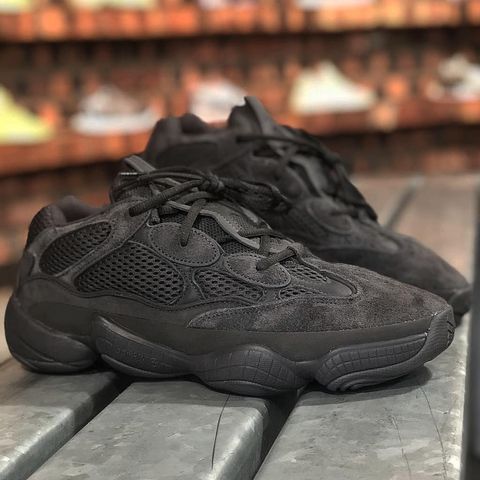 yeezy 500.jpg