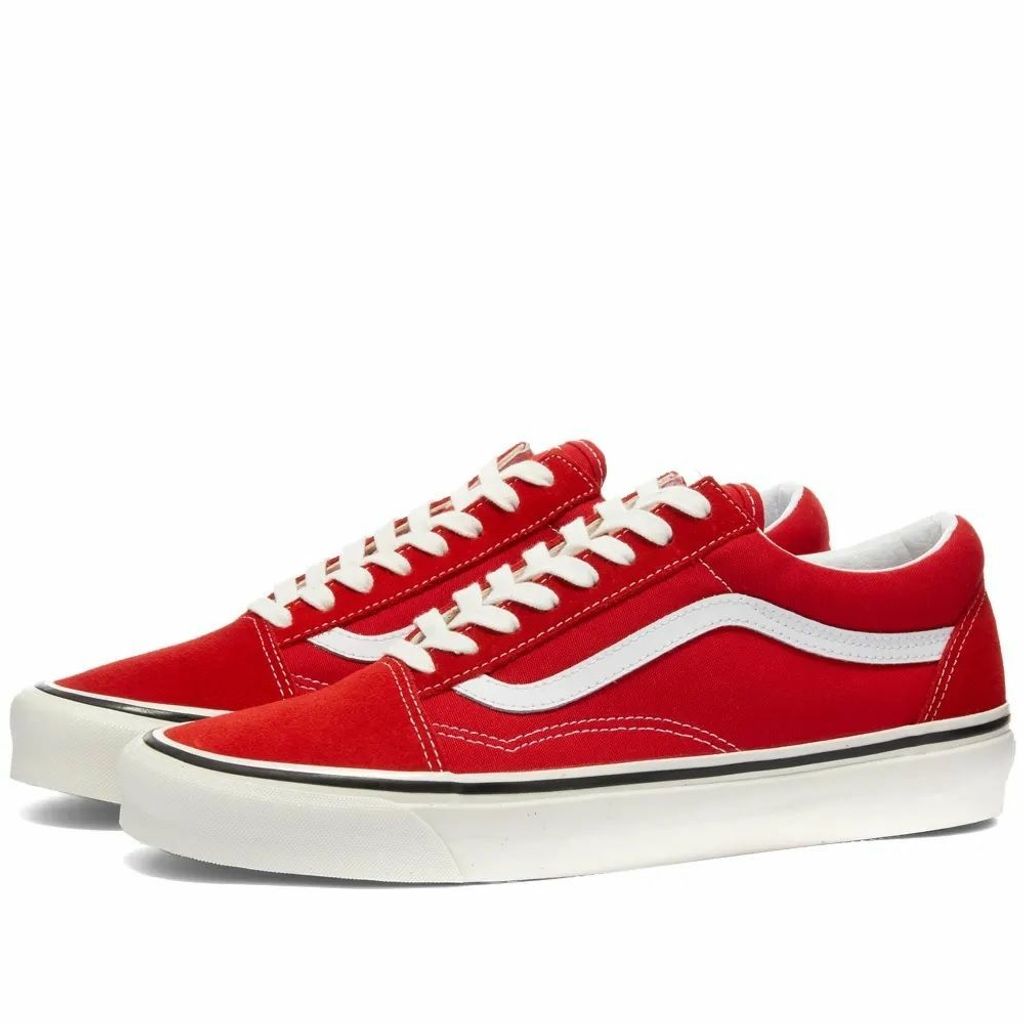 Vans UA Old Skool 36 DX Sneakers OG Red.jpg
