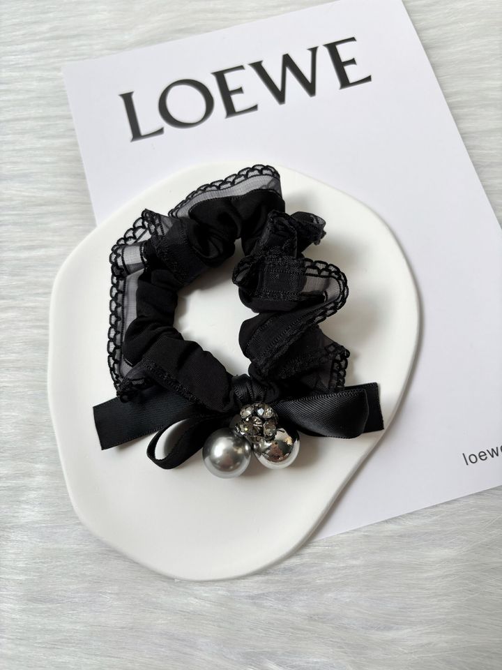 korean style scrunchy with lace trimming