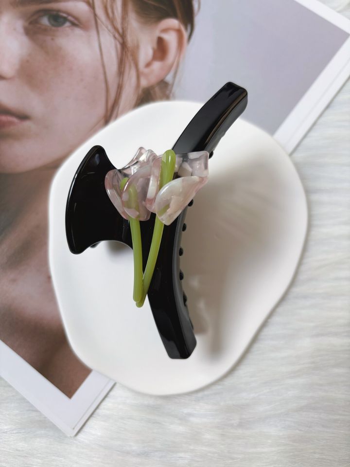 premium acetate flower theme claw clip (11cm)