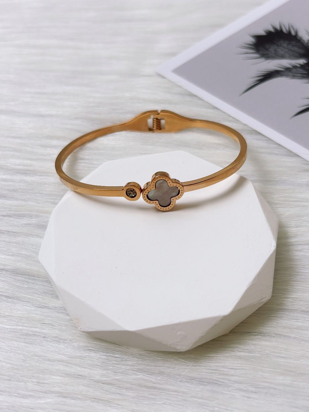 clover stainless steel bangle
