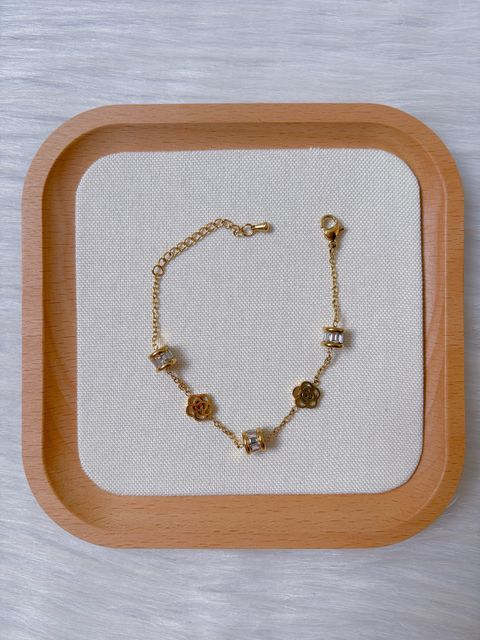 camellia charm stainless steel bracelet