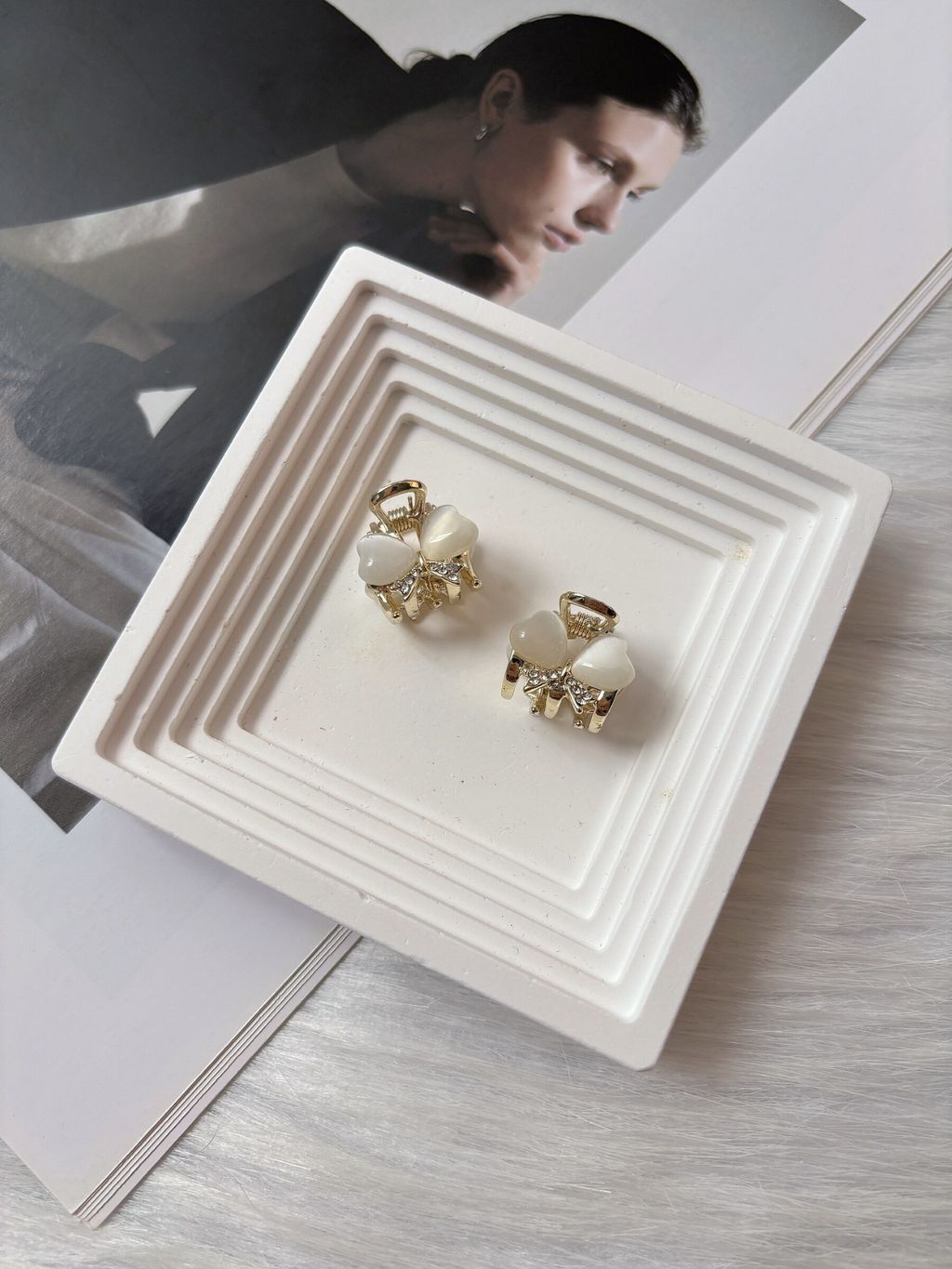 cat eye stone ribbon claw clip (1.5cm)(1pair)