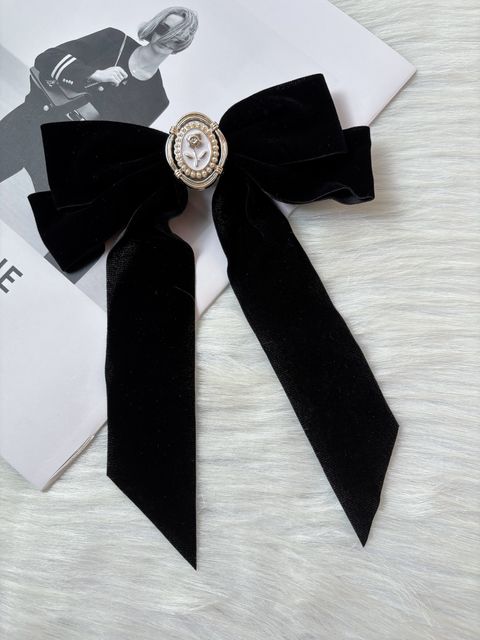 vintage rose velvet spring clip (10cm)