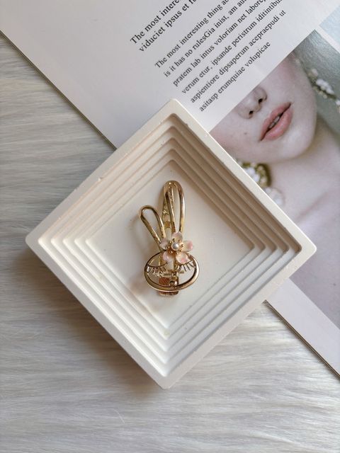 sakura bunny duck clip