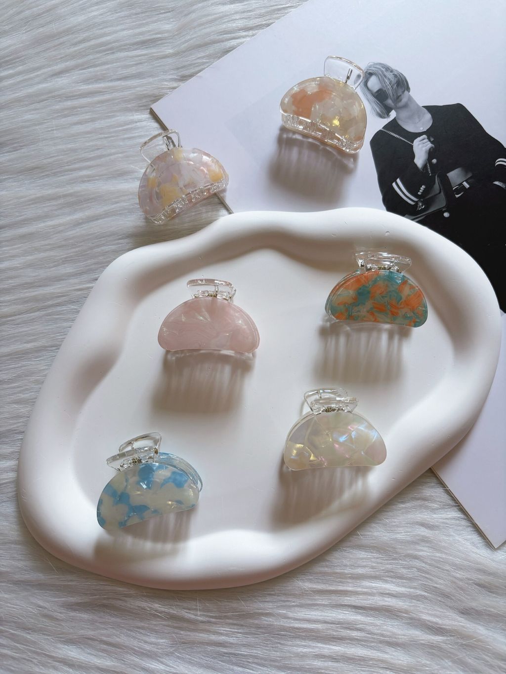 acrylic claw clip (4cm)