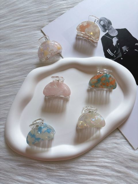 acrylic claw clip (4cm)