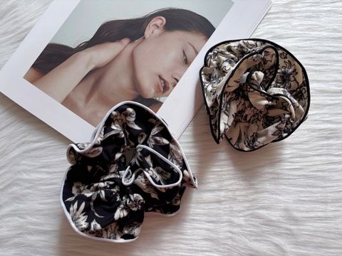XL floral print scrunchy